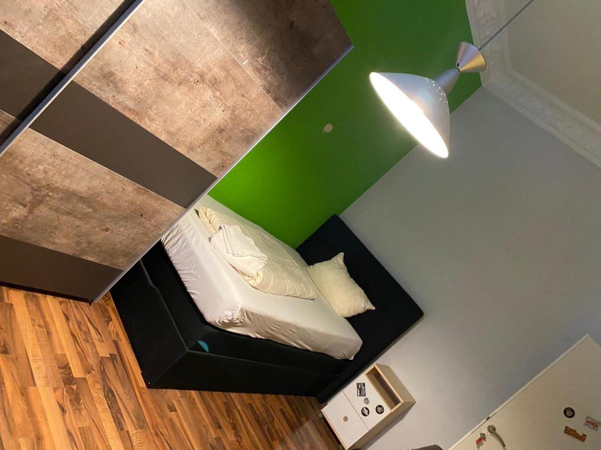 Familien Zimmer Kaiserslautern Exterior foto